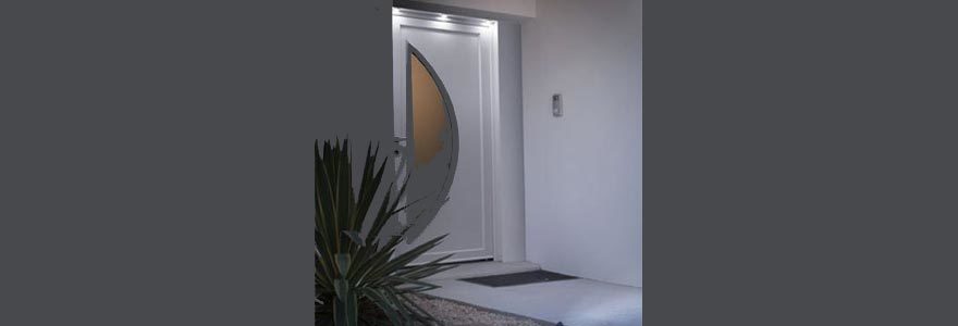 Porte d'entrée en PVC